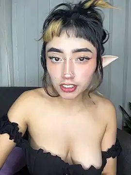 baby_akuma webcam