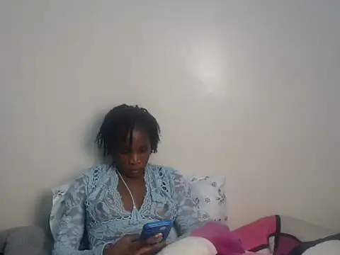Prettypixxiee webcam
