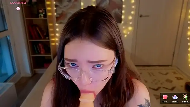 MilenaSaint webcam
