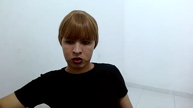 estefania224 webcam