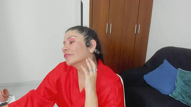 kiraGeiner webcam