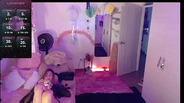 danny_1hotcute webcam