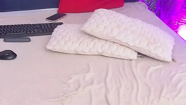 BlondieEve webcam