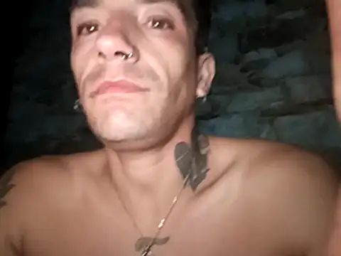Iuneeeeesexx95 webcam