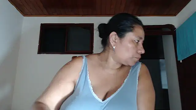 adrixxx38 webcam