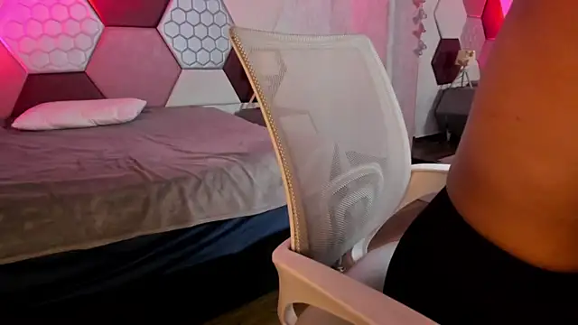 ArielleWilde webcam