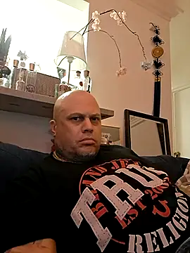 Auhenri25 webcam