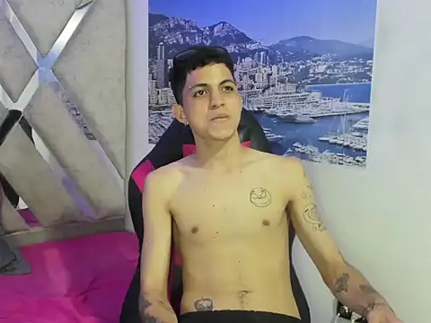 cameron_lux77 webcam