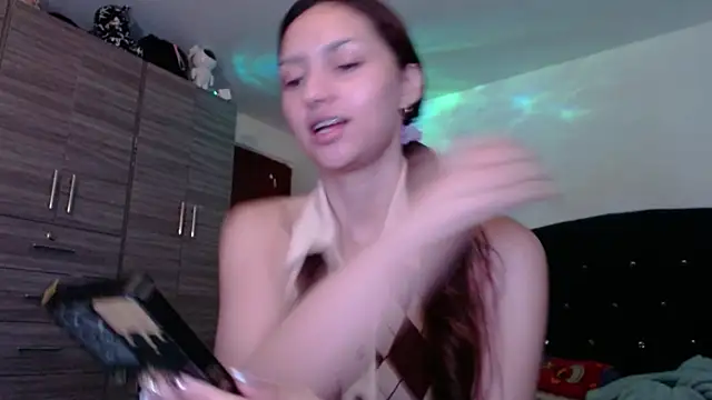 holy_juli webcam