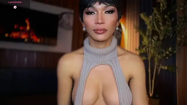 Maria_Manika webcam
