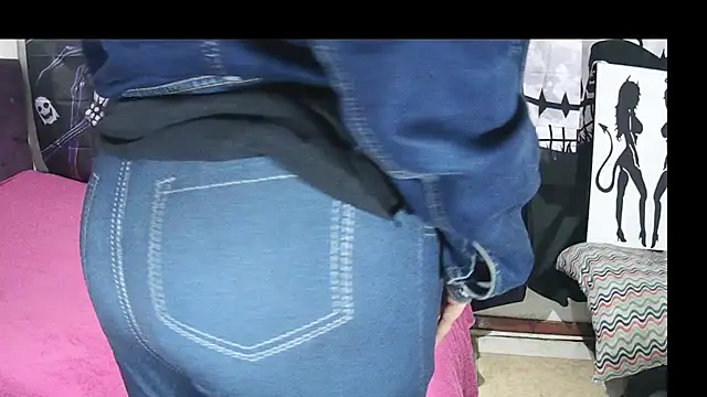 vivian-milf webcam