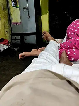 Cuple_masti72 webcam
