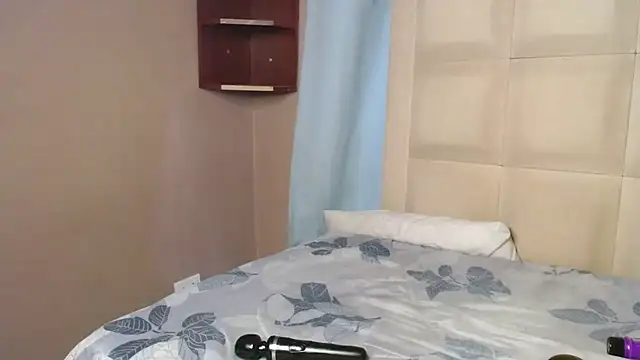 Thique_DollX webcam