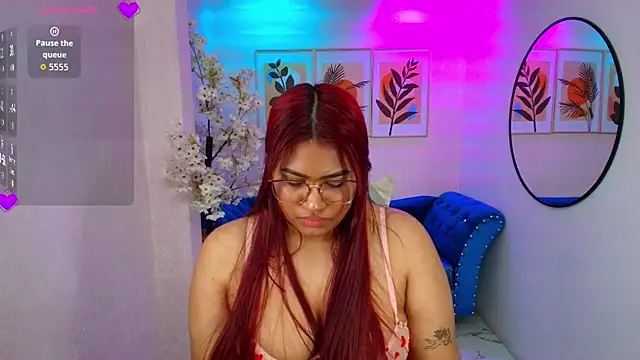 Charlotte_stoone webcam