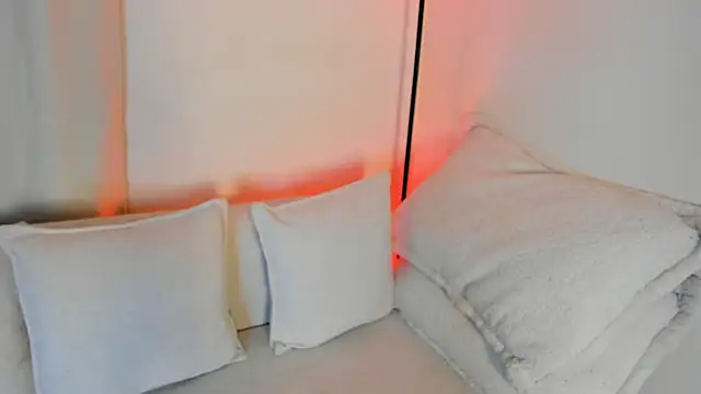 Miss_Loise webcam