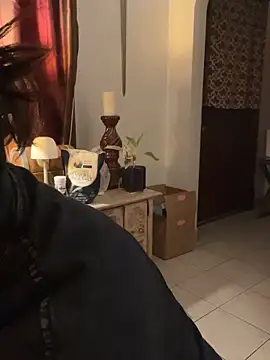 miacanela_xo