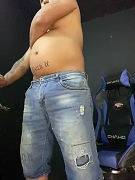 DickMasterfindom webcam