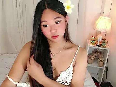 XxHeavenly_Angelx webcam