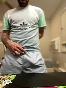 strippingmale1 webcam
