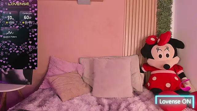 Winnie_cutee webcam