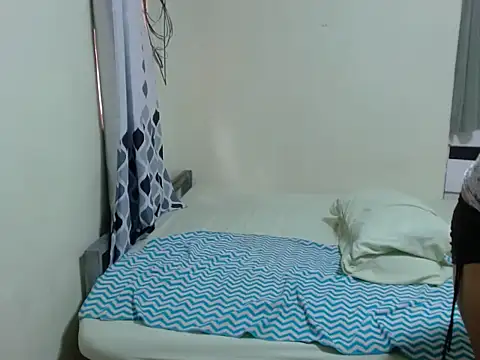 Creamy_Krissy webcam
