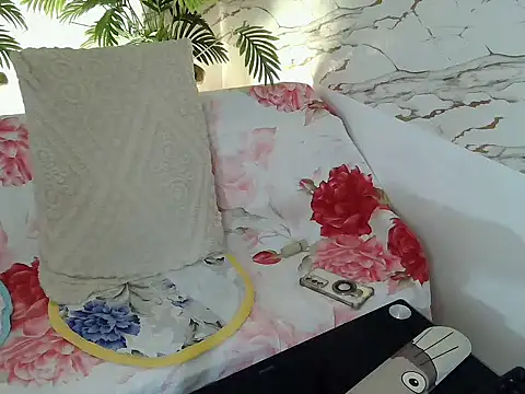 SweetAsianAss webcam