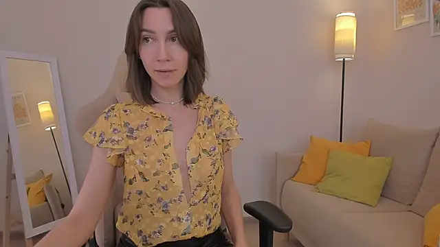 GoodGlamorGirl webcam