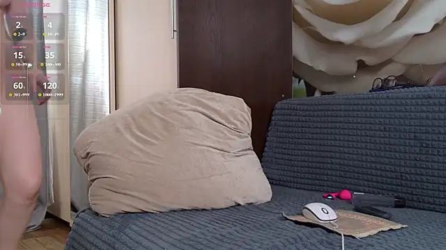 Hot_Thumbelina webcam