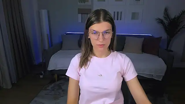 AnnaThorne webcam