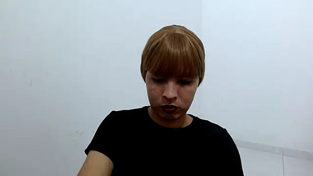 estefania224 webcam