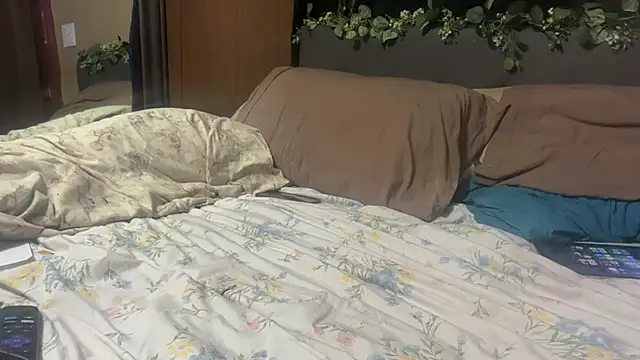 Juicyjabien333 webcam