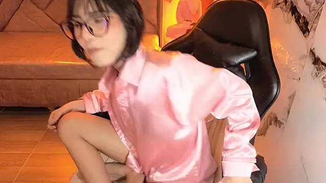 Victorycat_v live cam on StripChat