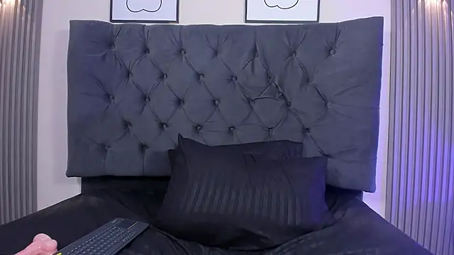 Alice_Jhons webcam
