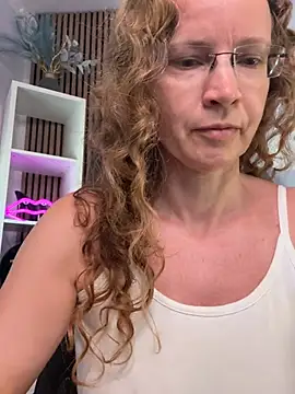 AnnikaRose webcam