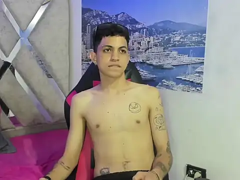 cameron_lux77 webcam