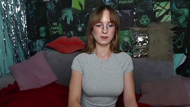 AlishaKellyi webcam
