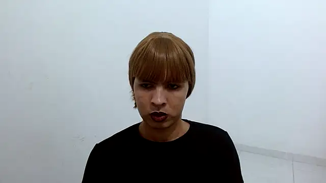 estefania224 webcam