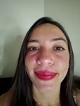 loveuu-bae webcam