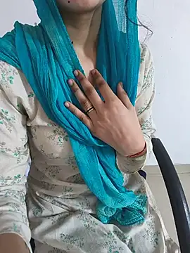 zoya_baby_ webcam