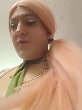 sissytrapdolly24 - Sissytrapdolly24's free webcam - UK Sex Cams