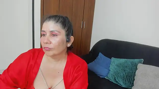 kiraGeiner webcam