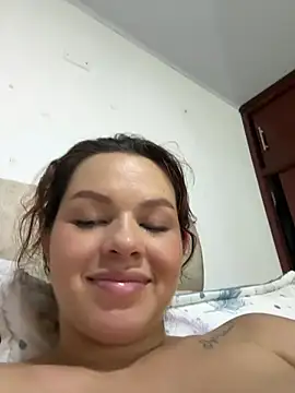 miacarrot webcam