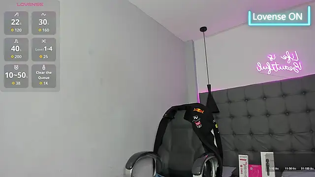 scarletcherry18 webcam