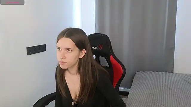 Molly_Miavka webcam
