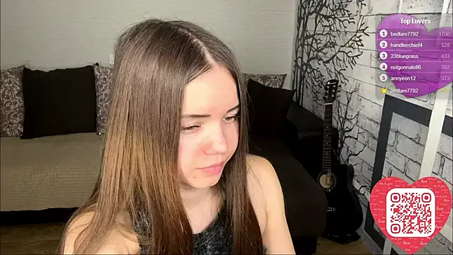 ElmiraDabato webcam