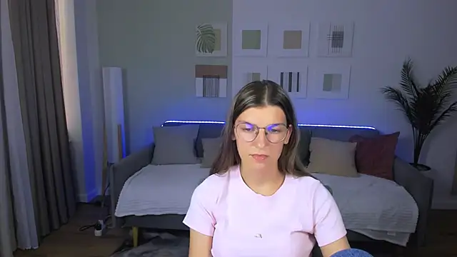 AnnaThorne webcam