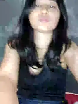 Rayya_4yy webcam