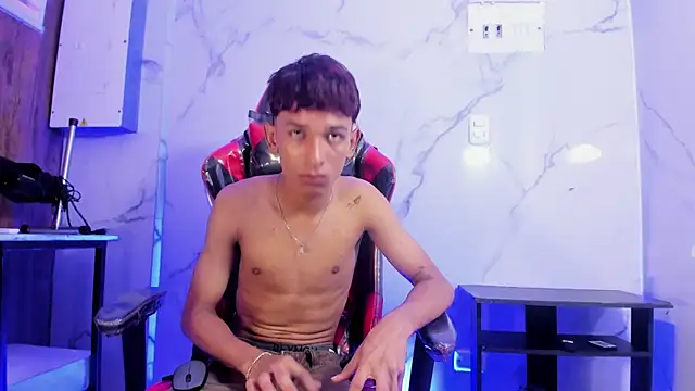 Joseph18_ webcam