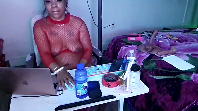 mzpretty444 webcam