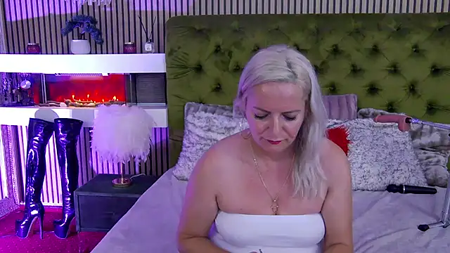 LadyTouch webcam